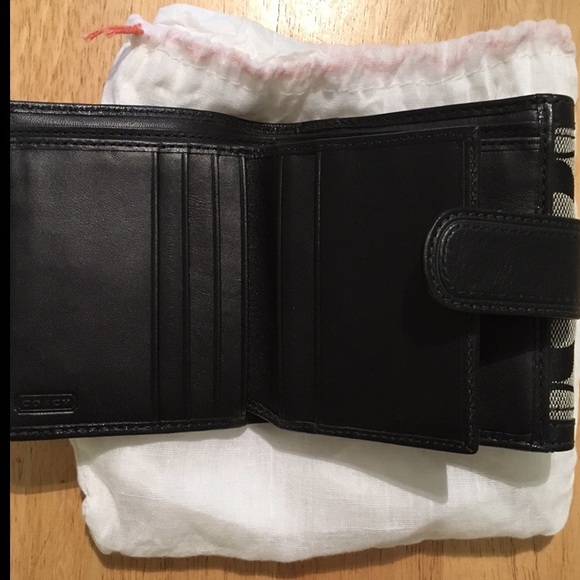 Coach Black Logo Wallet - Picture 7 of 12